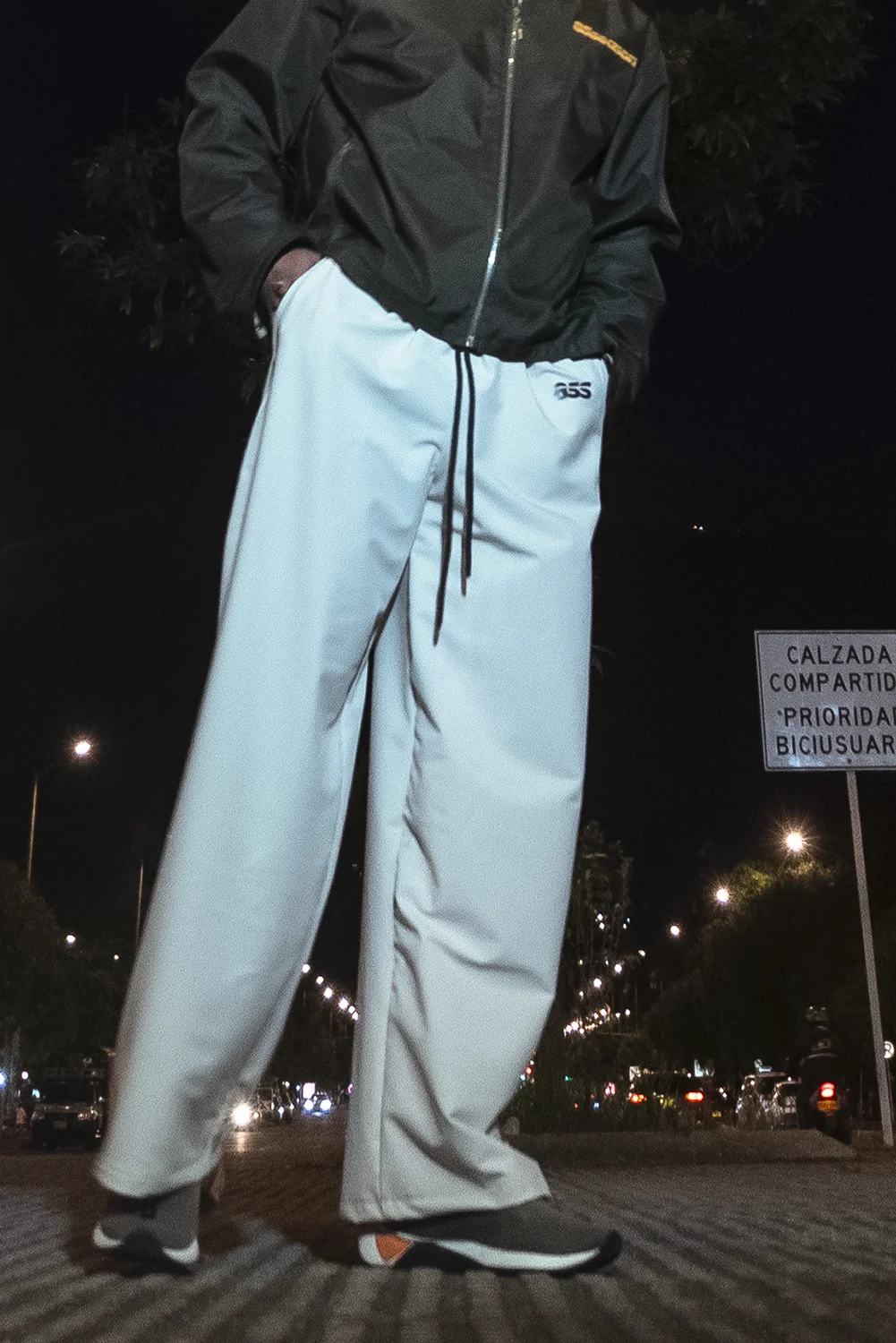PANTALÓN OVERSIZE